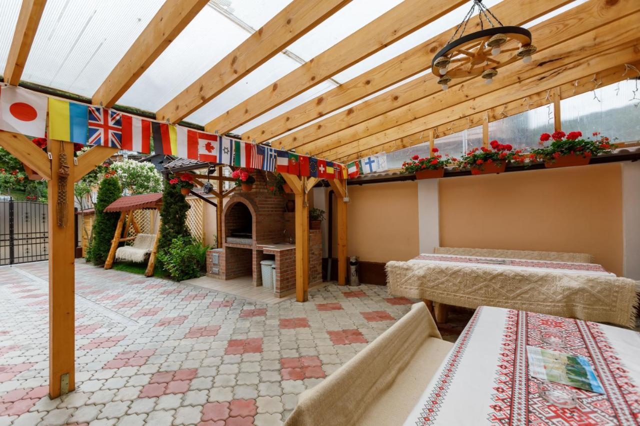 Hotel Casa Dacică Rîşnov Exterior foto